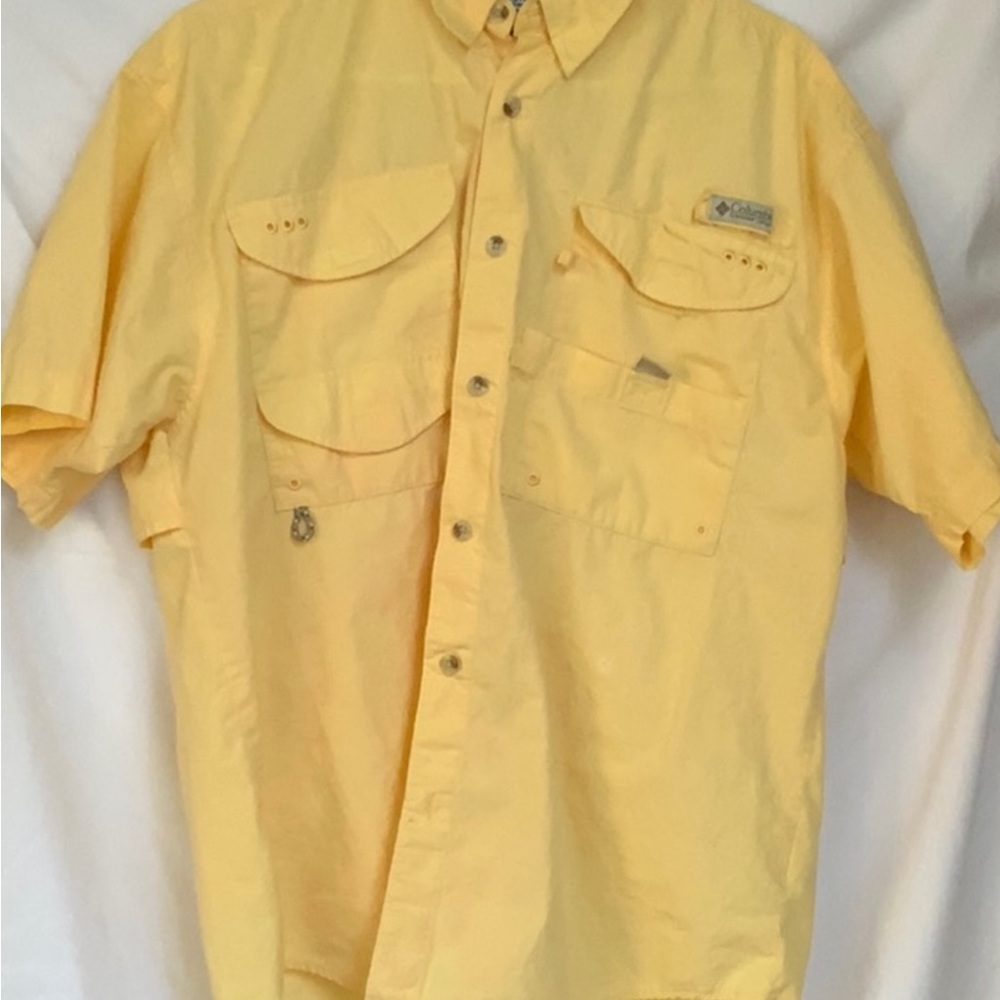 Men’s Columbia shirt